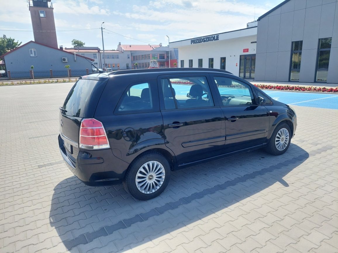 Opel Zafira 1.6 PB Wersja 7-os Ładny stan