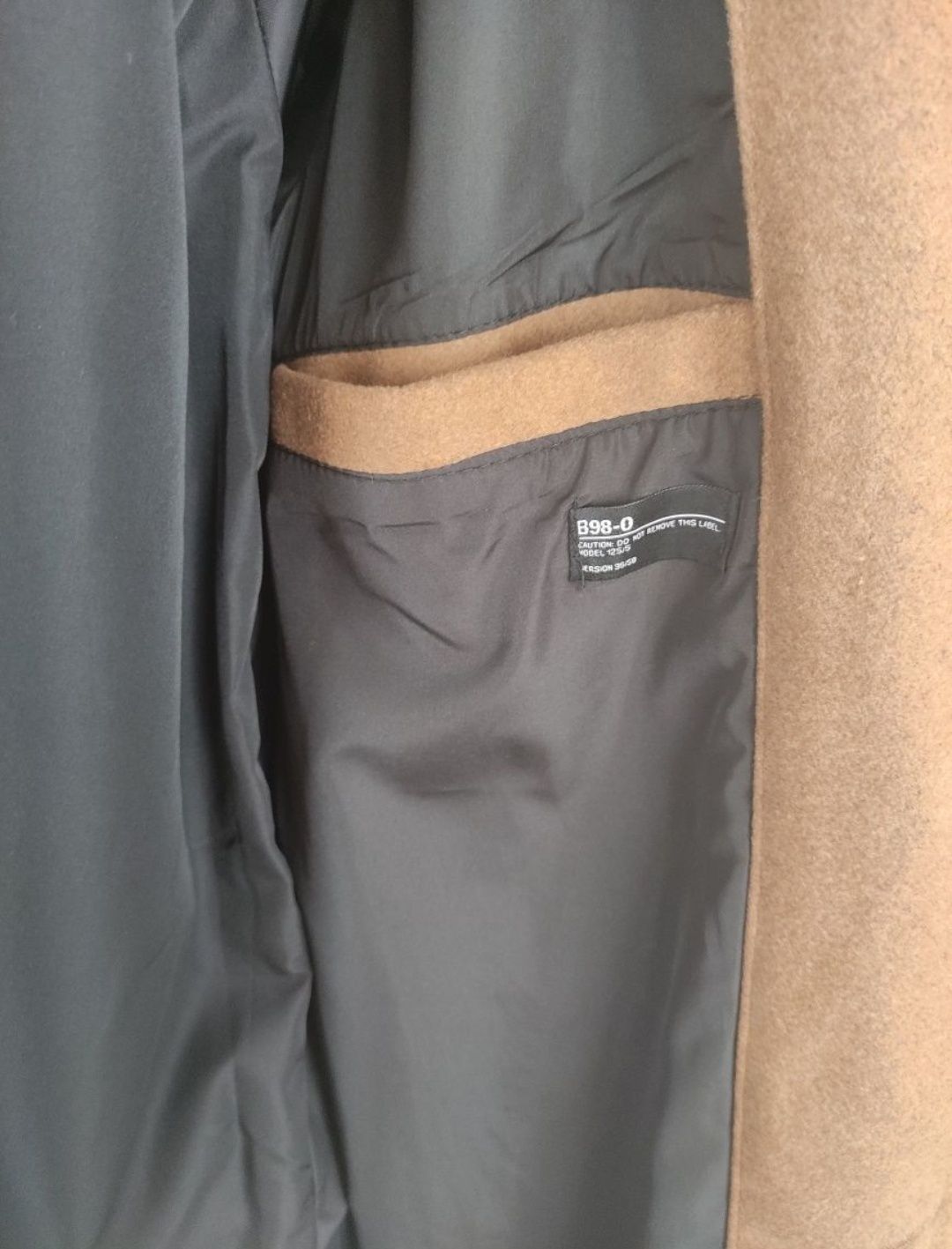 Casaco comprido BERSHKA tamanho M

Tamanho M.

Como novo, utilizado ap