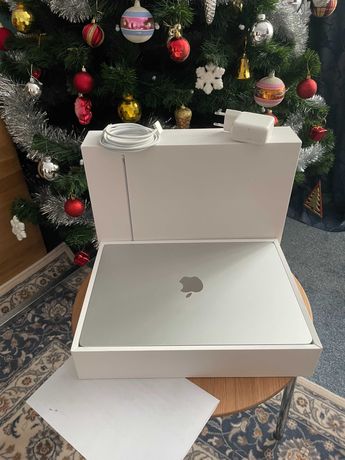 Laptop Apple MacBook Air 13.6 M2 13,6" 8 GB / 256 GB Srebrny Gwarancja