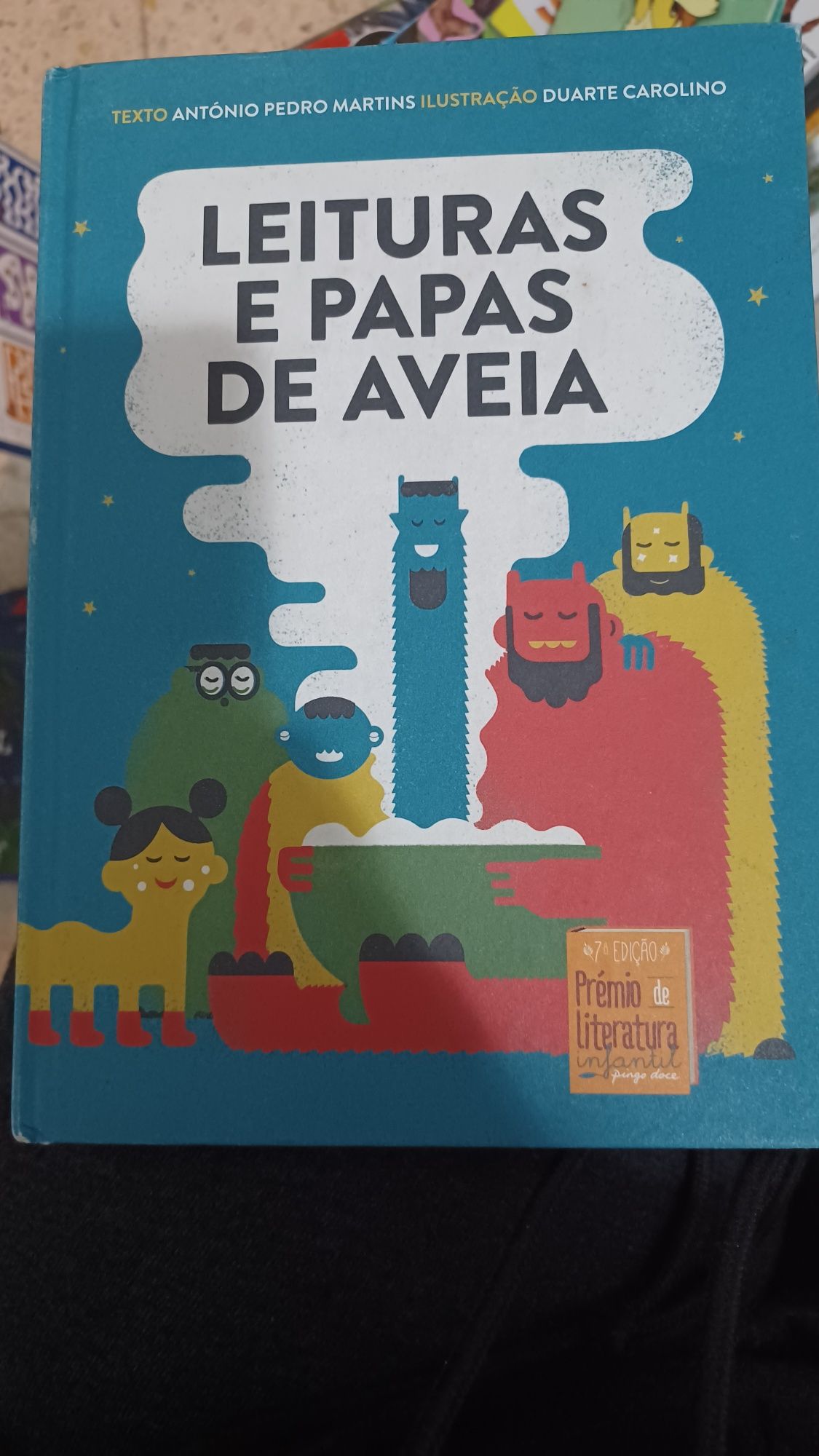 Livro infantil "Leituras e Papas de Aveia"