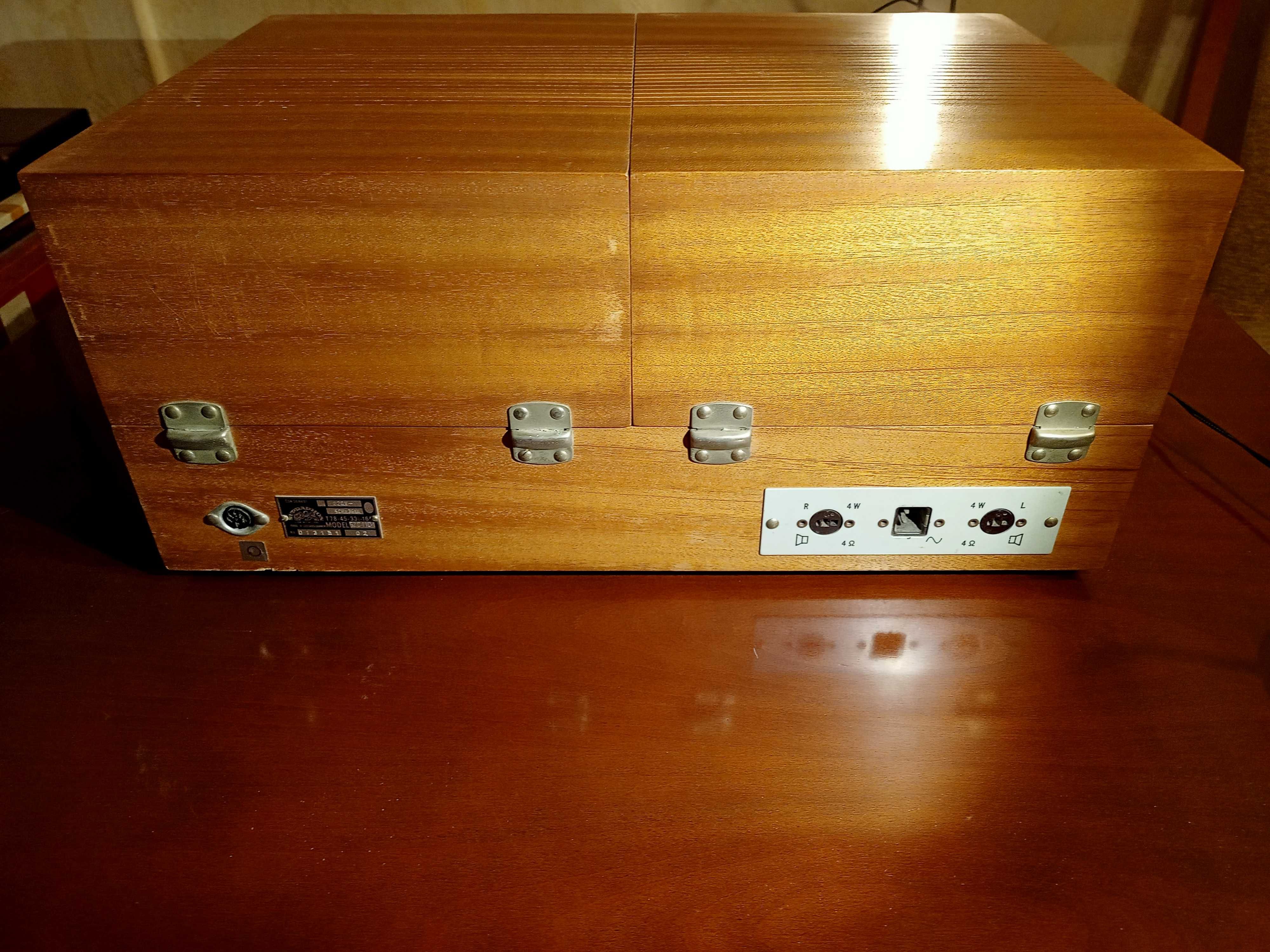 Gramofon  Tesla Supraphon GZC 110-1