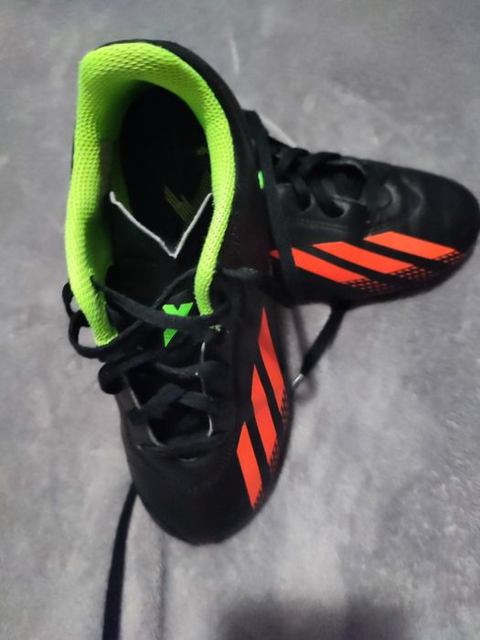 Vendo Chuteiras Adidas