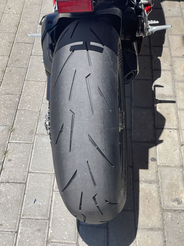 Ducati Panigale V2