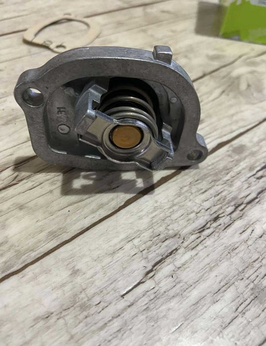 Termostat środek chłodzący VALEO  819938