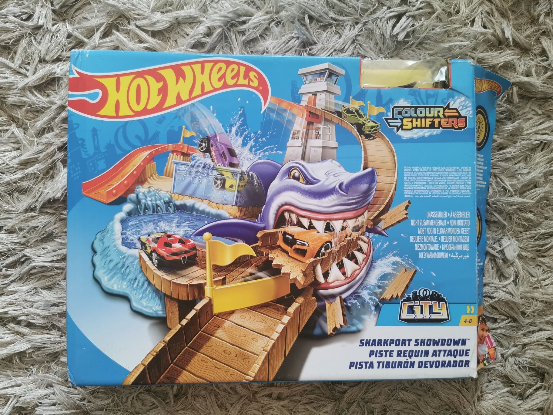 Hot wheels starcie z rekinem