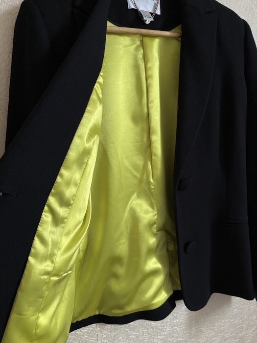 Продам стильний жіночий піджак торг