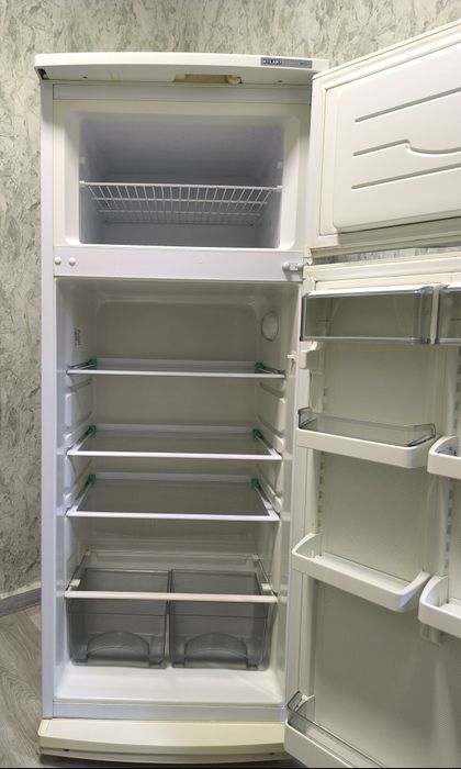 Холодильник у чудовому стані