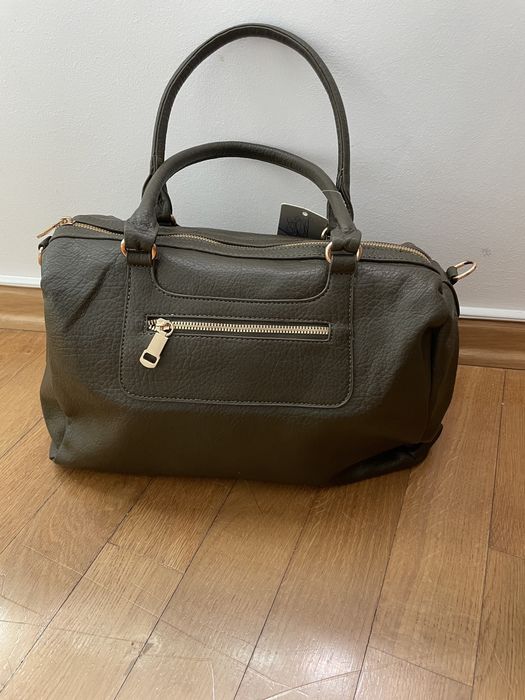 Mala nova de cor verde