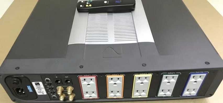 PS Audio Power Plant Premier регенератор живлення  стабилизатор