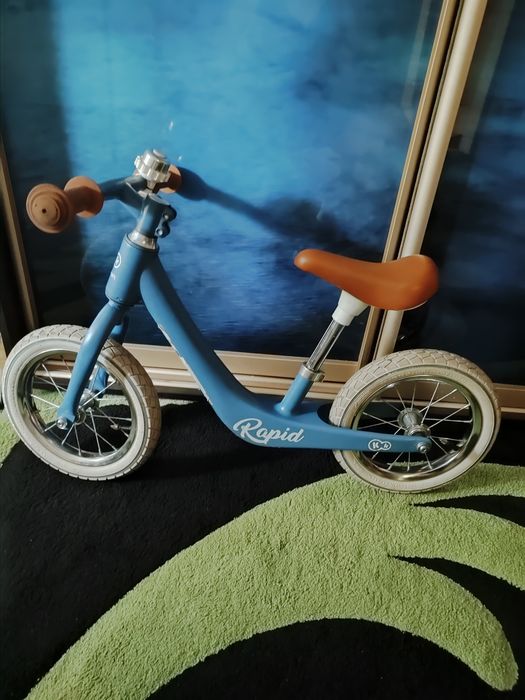 Беговел детский .