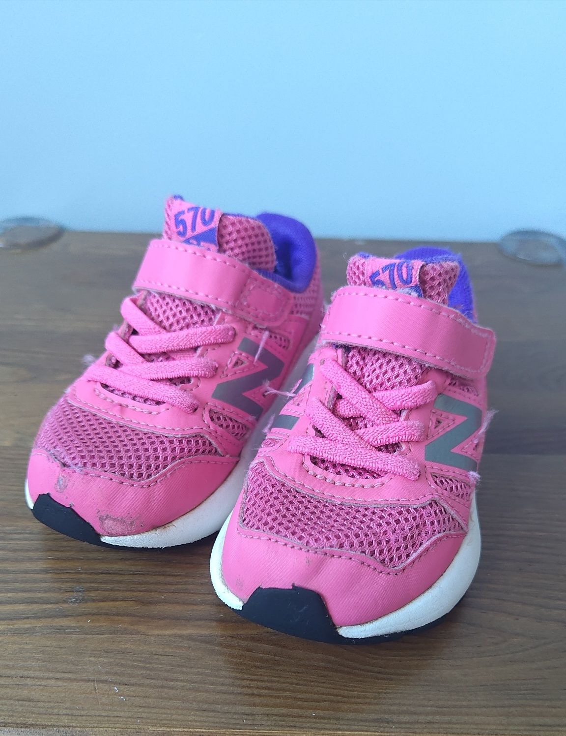Adidaski dla dziewczynki New Balance 12.5 cm