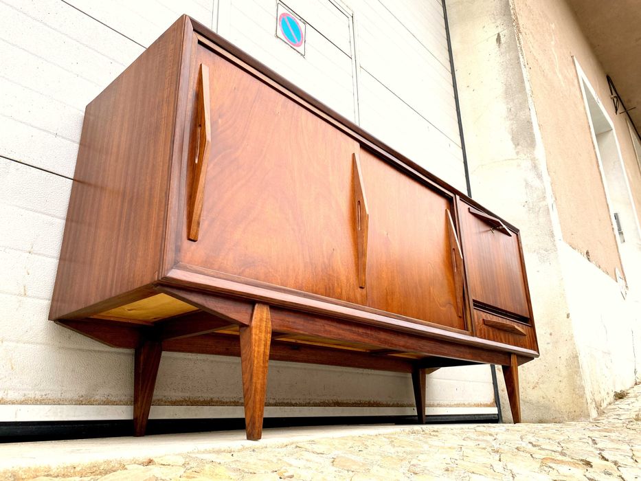 Aparador olaio vintage 174,5comp x 46prof x 82alt.