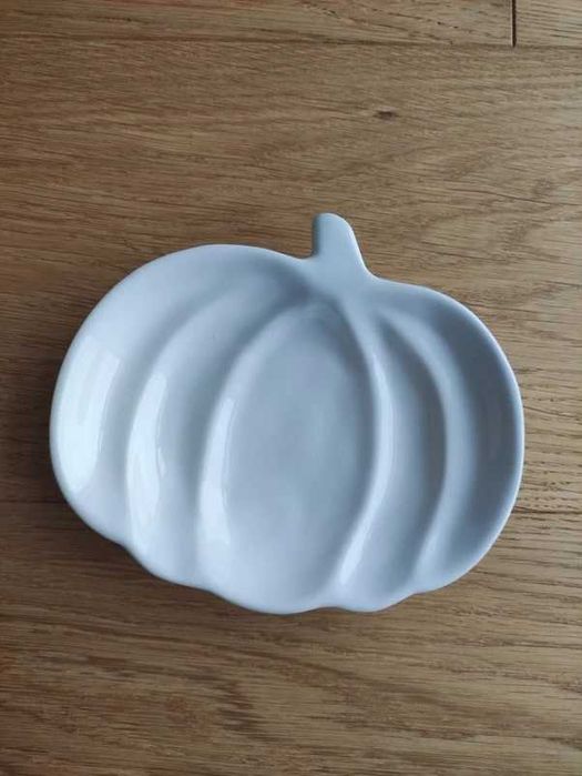 Ceramiczna podstawka / talerzyk / mydelniczka dynia pomarańczowa
