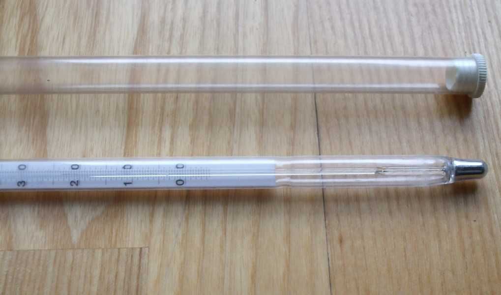 Termometr laboratoryjny. Zakres od -5 do 250°C