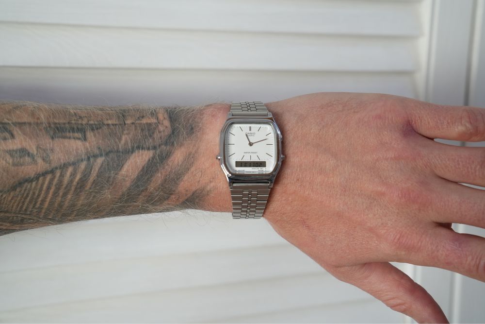 Zegarek Casio Vintage AQ-228 Srebrny Legendarny Stary Retro