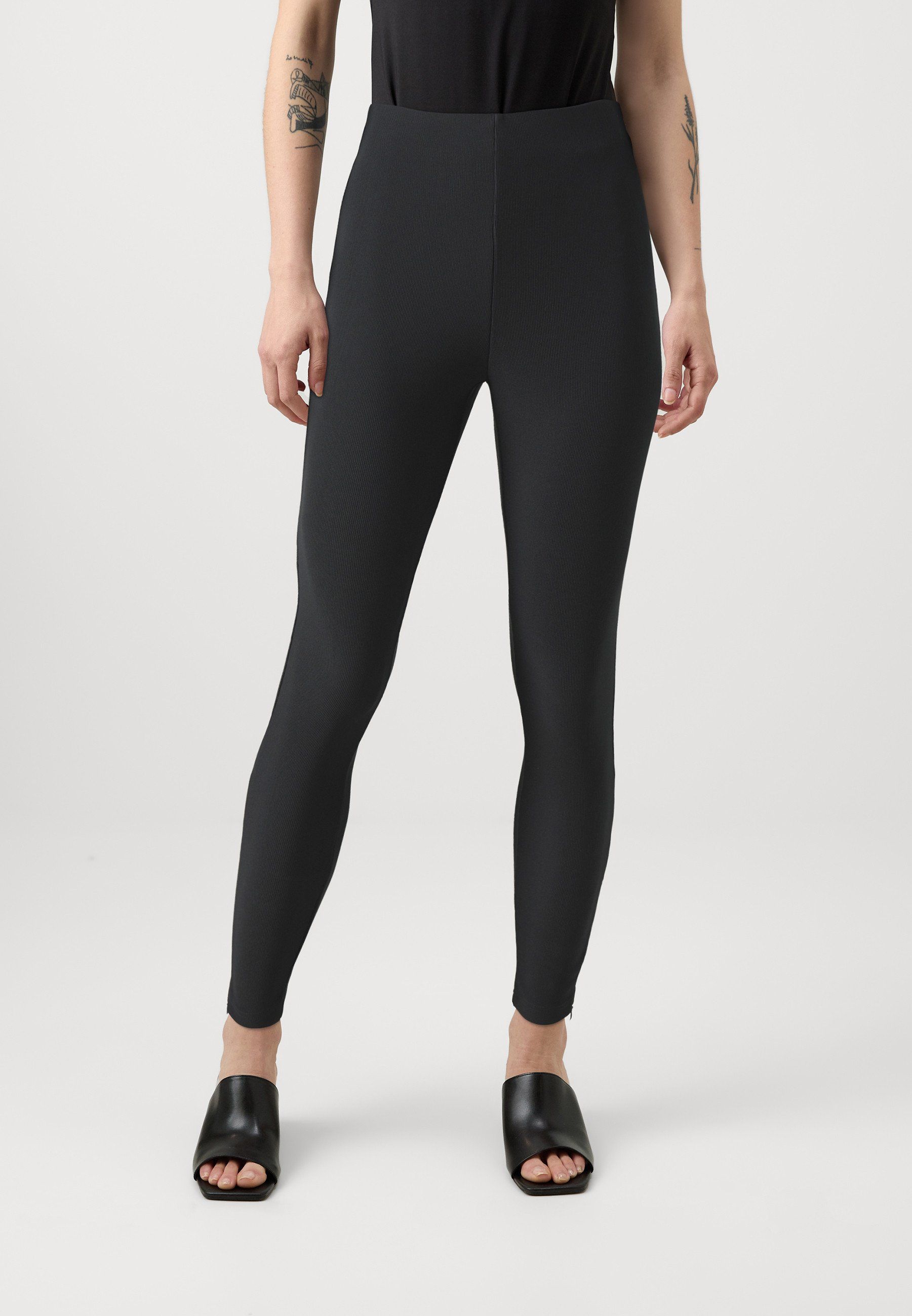 Legginsy czarne z zamkami Only Petite M