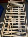 Cama articulada para pessoa com fraca mobilidade em falta um motor e o comando