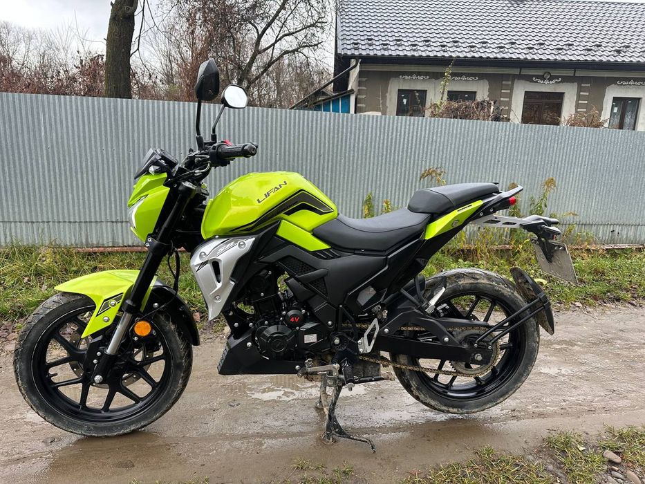 Продам мотоцикл Lifan SR 220