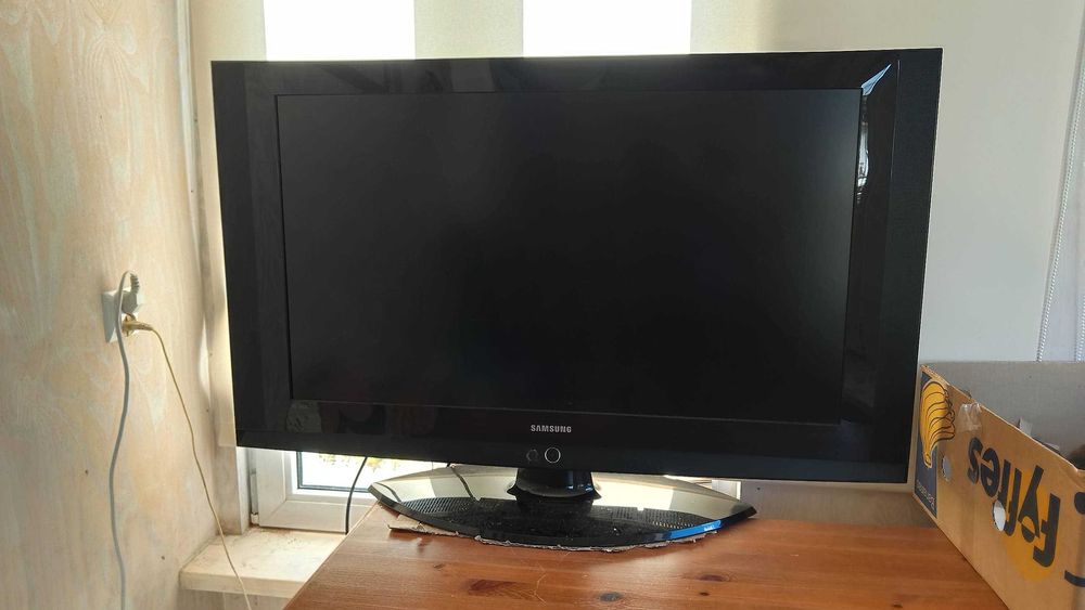 Telewizor  Samsung 40 cali  LE40S62B pilot
