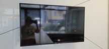 Telewizor SAMSUNG 40 cali plus wieszak na ścianę