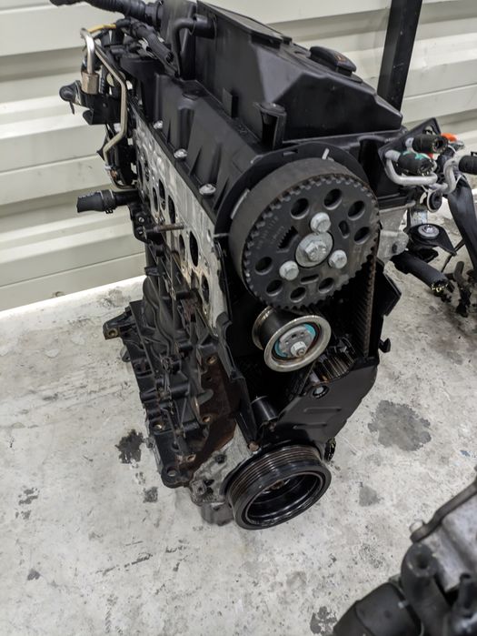 Мотор двигун двигатель BLS BRR 1.9 TDI для VW Golf 5 Skoda Octavia