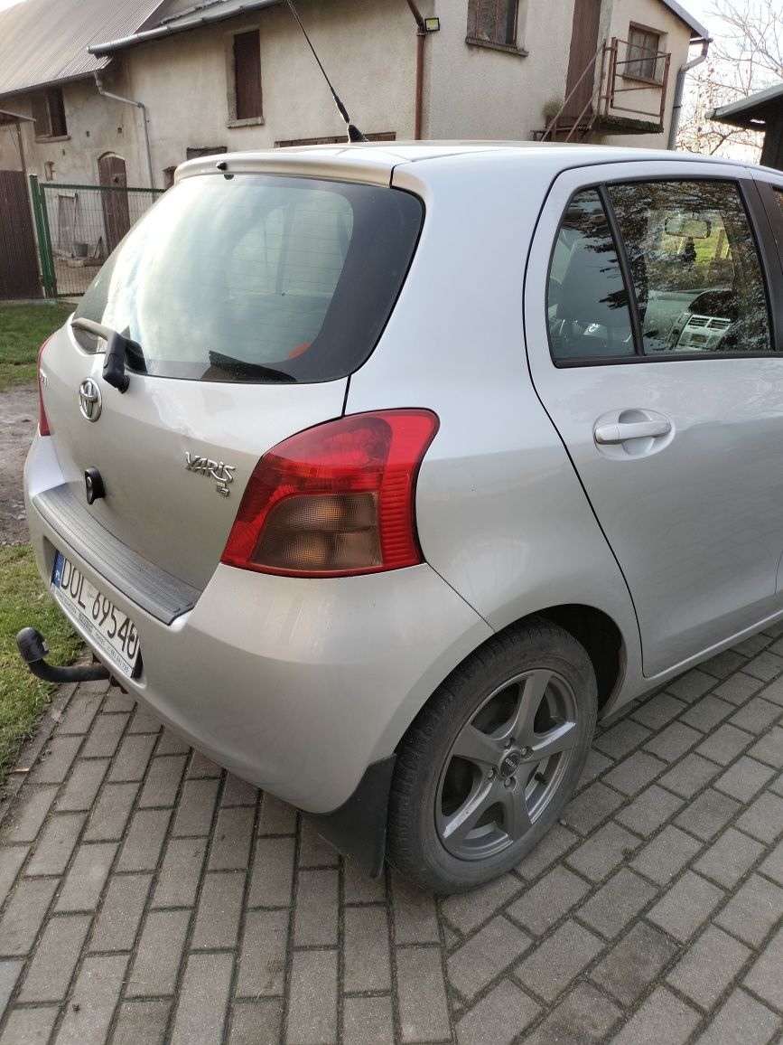 Toyota Yaris VVT-i