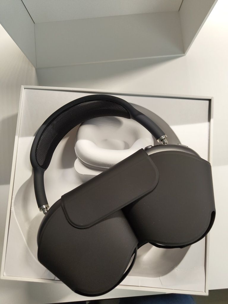 Airpods max Space grey