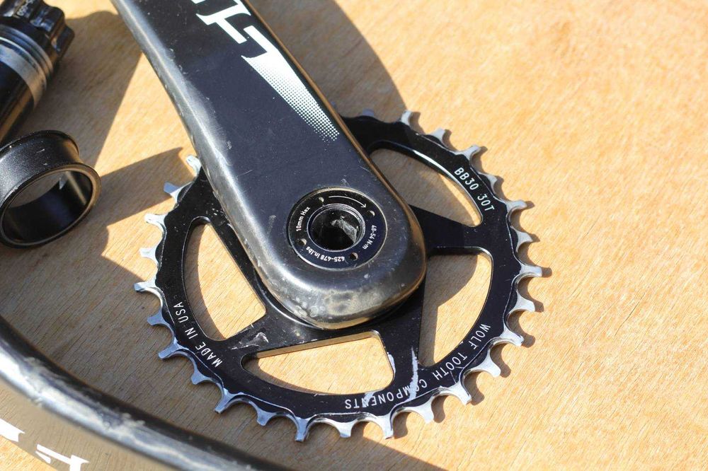 Карбонова Система (Шатуни) SRAM X0 BB30, 170 + Зубчатка Wolf T00TH 30T