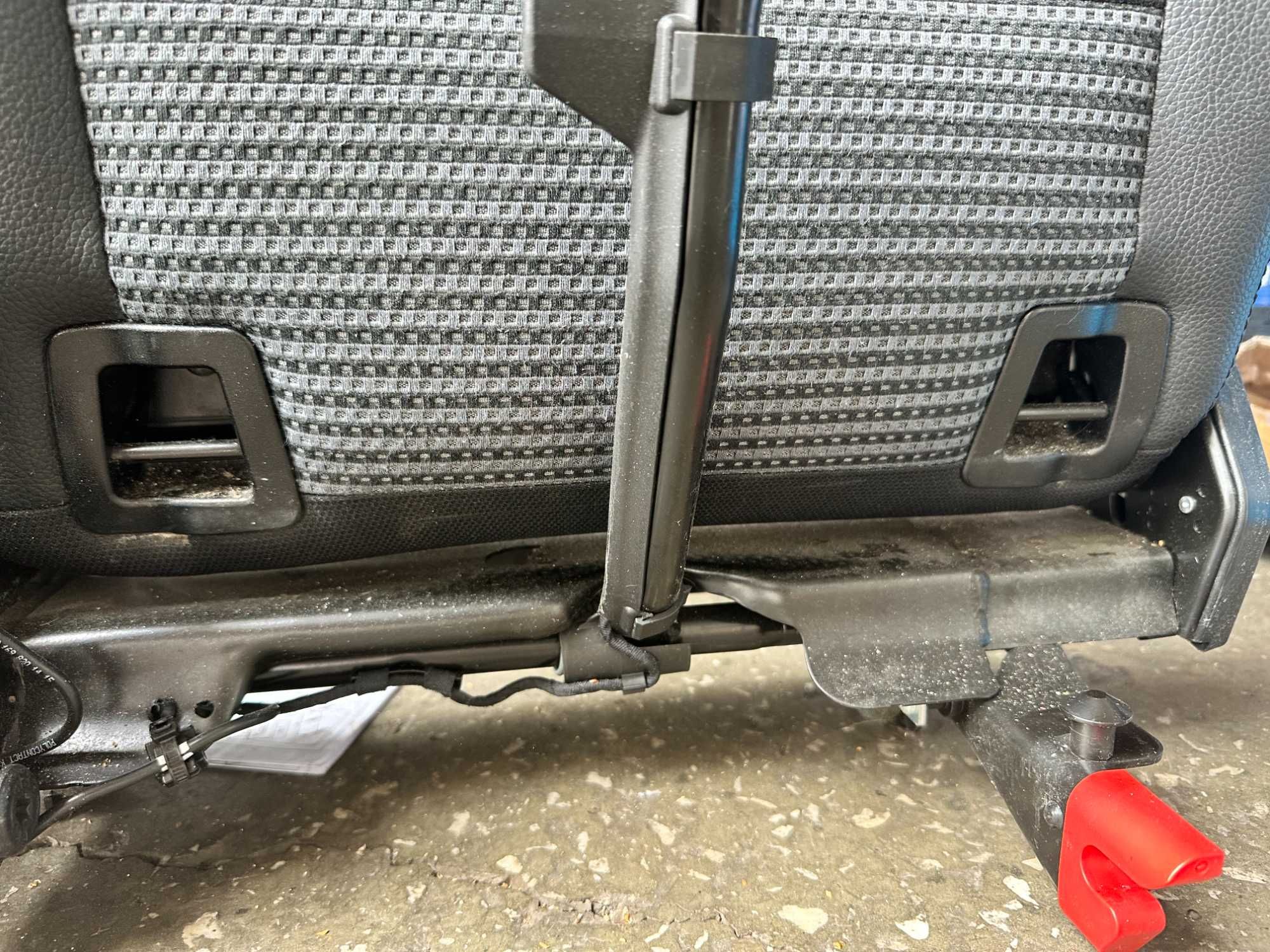 mercedes B klasa W245 A W169 Kanapa tylna oparcie pół skóra z ISOFIX