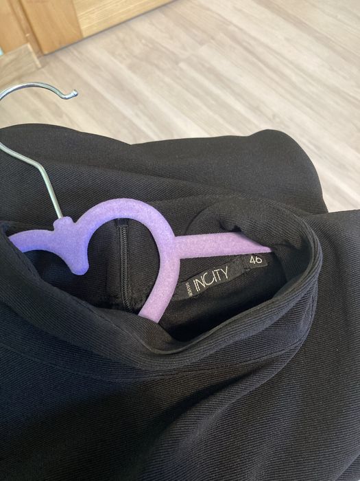 Красивое новое платье, размер м (46), incity, гарна чорна сукня жіноча