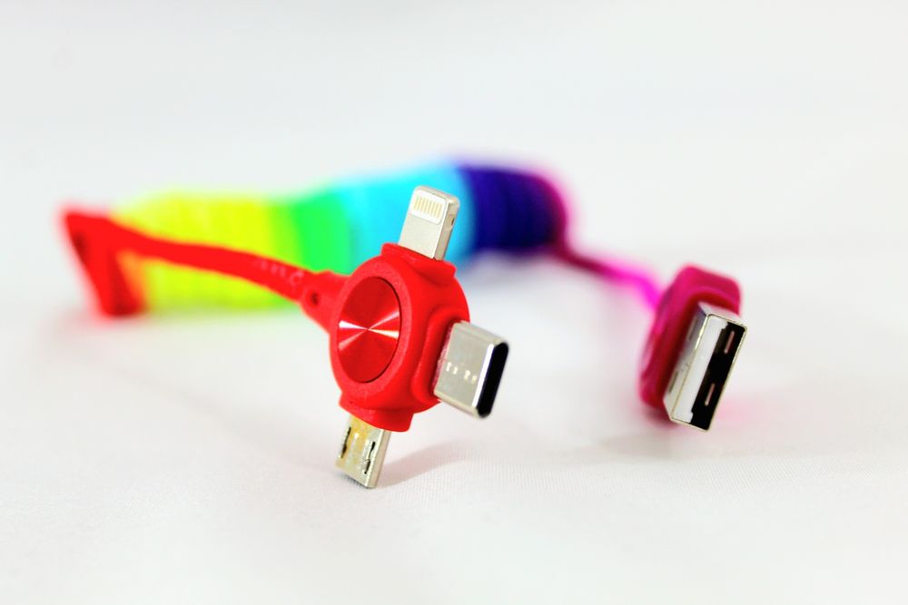 Cabo colorido para todo tipo de telemóveis, 1 metro