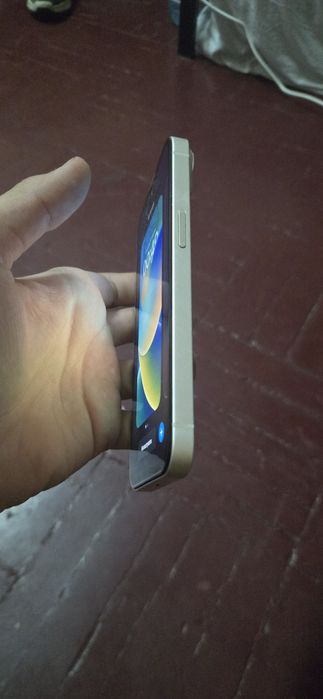 Iphone 14 білого кольору