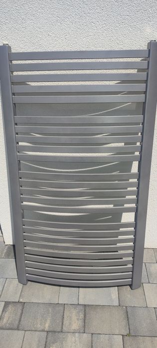 Grzejnik łazienkowy srebrny