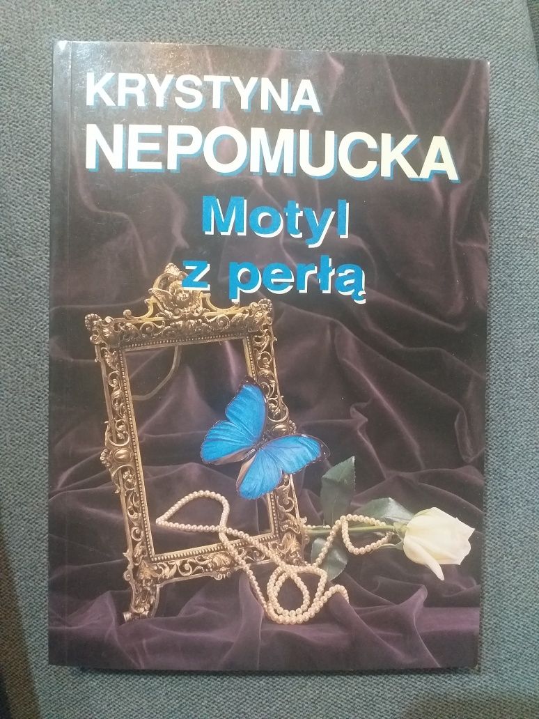 "Motyl z perłą" Krystyna Nepomucka