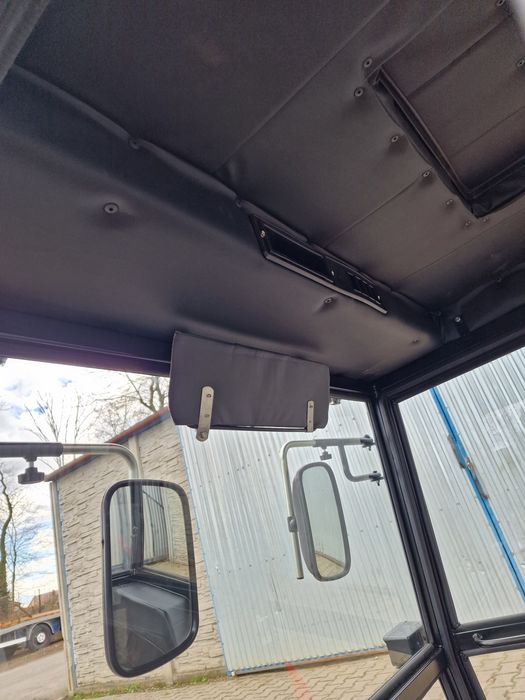 Kabina ciągnikowa C360 Kabina C-360 Kabina c360 Maska C 360