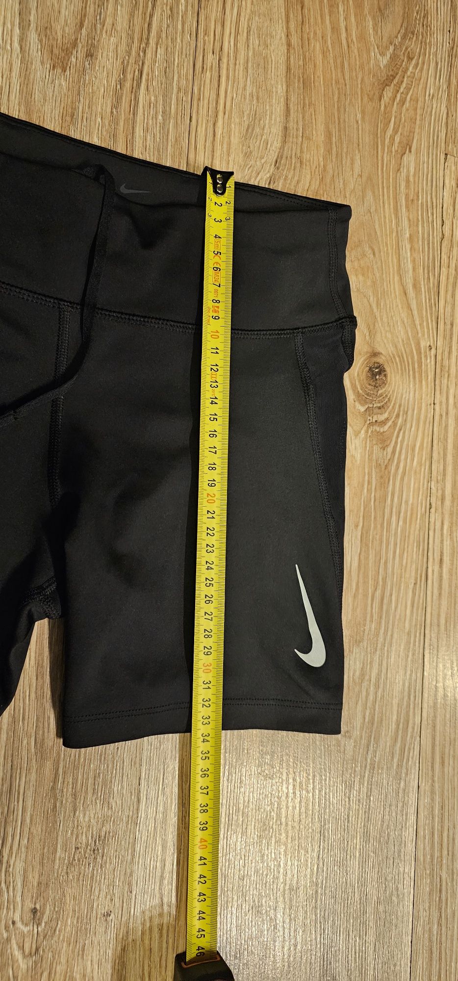Spodenki rowerowe NIKE rozmiar S wymiary na zdjęciach