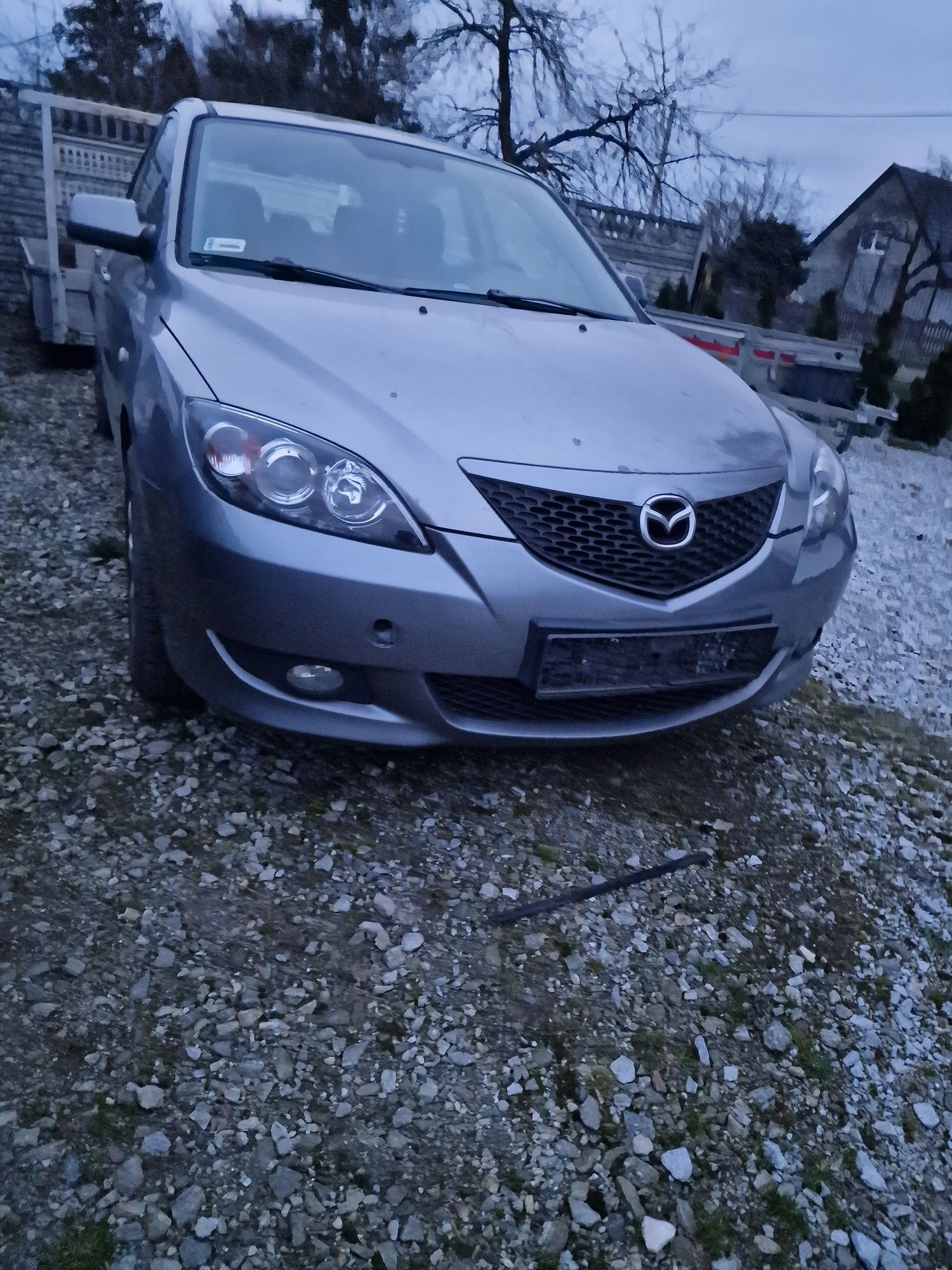 Lampa przód lewa prawa mazda 3 bk lewa prawa cena za 1