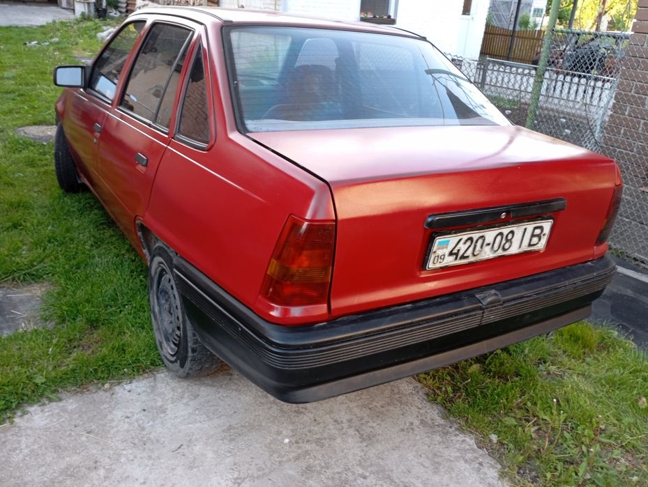 Продаю Опель кадет