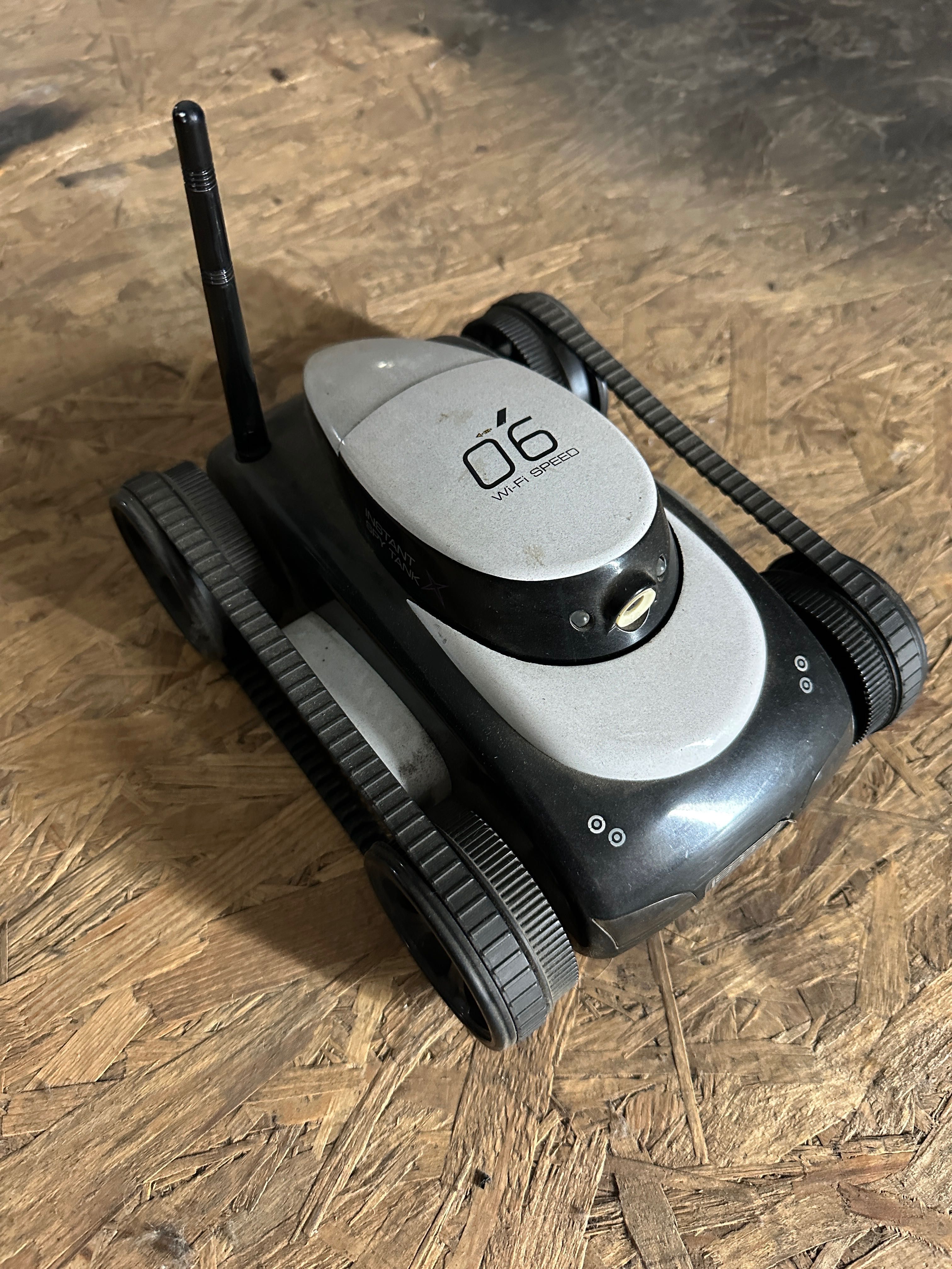 Kamera szpiegowska, robot zdalnie sterowany