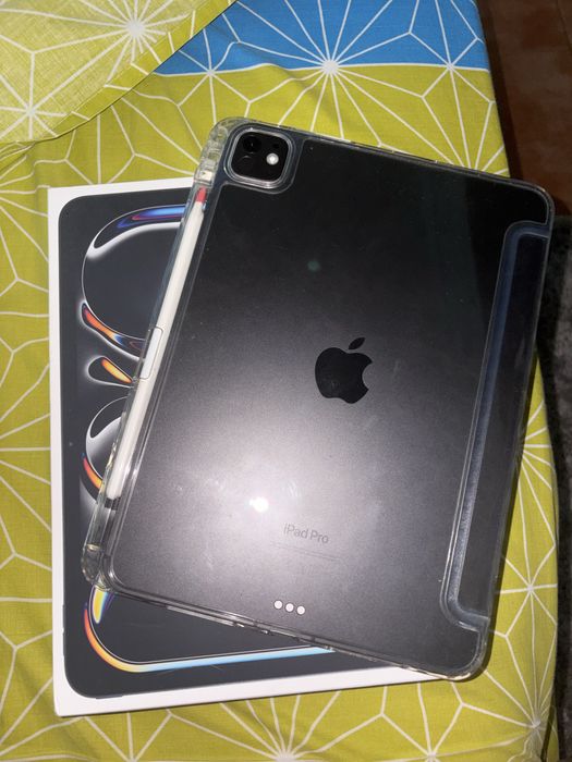 Ipad Pro 11-inch m4