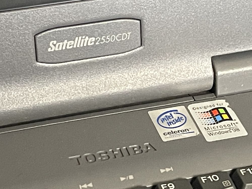 Toshiba 2550CD - ssm carregador, nao testado