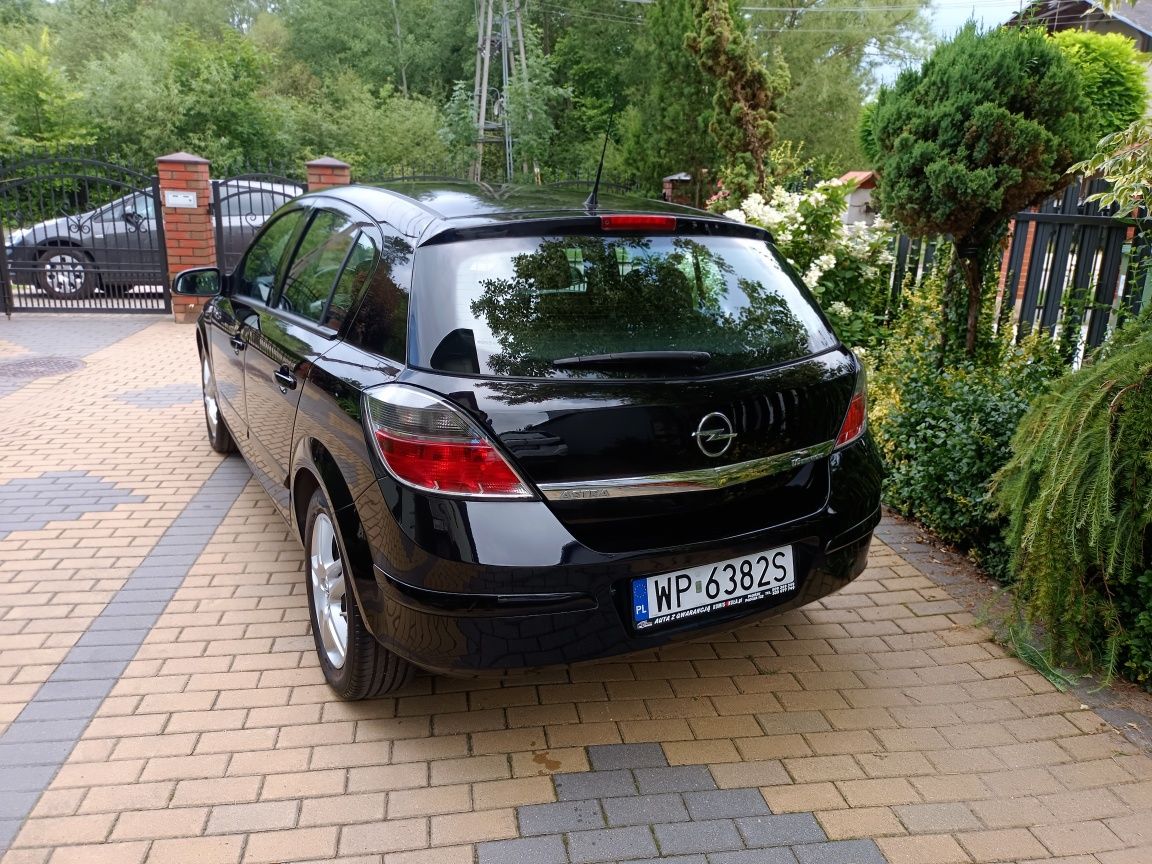 Opel Astra H / 1.6 LPG / Tempomat / Zero korozji / Świetny stan /