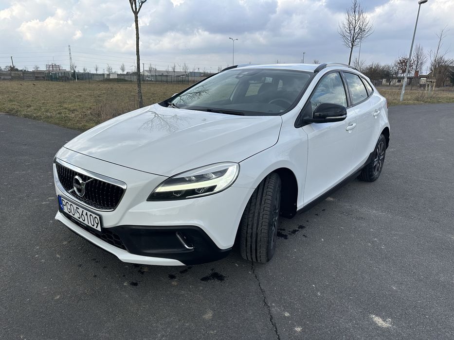 Volvo V40 CC Cross Country Jak nowy !