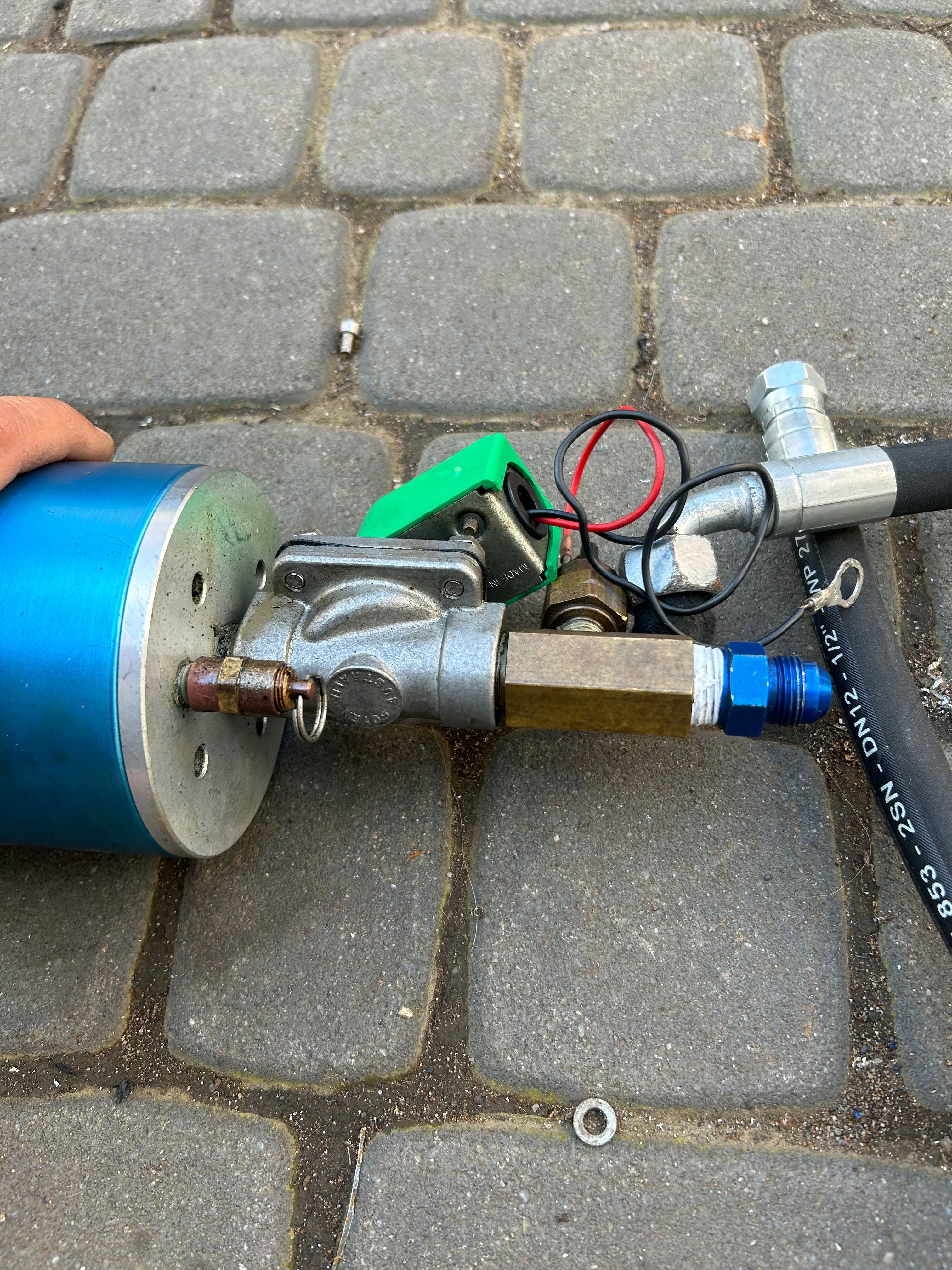 CANTON accusump z el zaworem