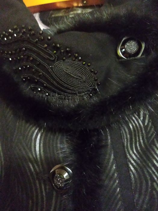 Продам пальто весна-осінь