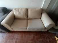 Sofa dois e três assentos usados