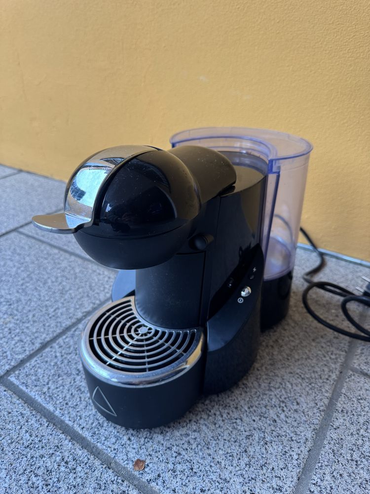 Maquina cafe Delta Q para desocupar