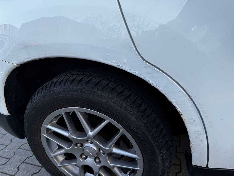 Dzień dobry. Sprzedaję samochód.