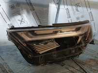 Lampa Lewa TOYOTA RAV4 V LIFT 18-