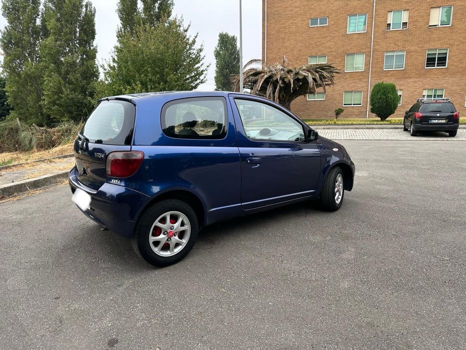 Vendo Tayota Yaris